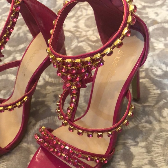 shoedazzle pink heels